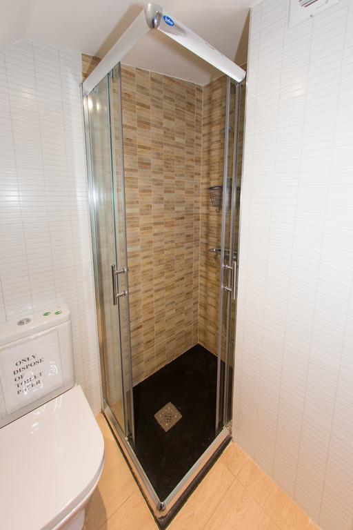 Apartamentos Madrid Centro Luaran gambar