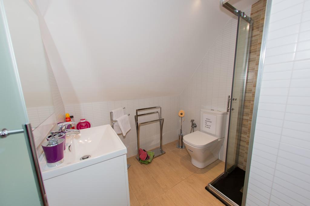 Apartamentos Madrid Centro Luaran gambar