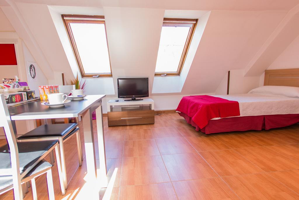 Apartamentos Madrid Centro Luaran gambar